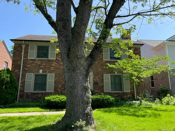 318 McMillan Rd, Grosse Pointe Farms, MI 48236