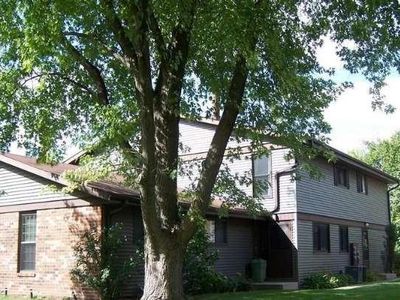 6938 N Raintree Dr, Milwaukee, WI, 53223