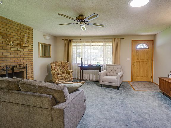 5th image of 15004 NE 47th St