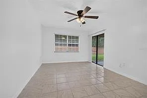 658 Royalty Ct — Photo 19