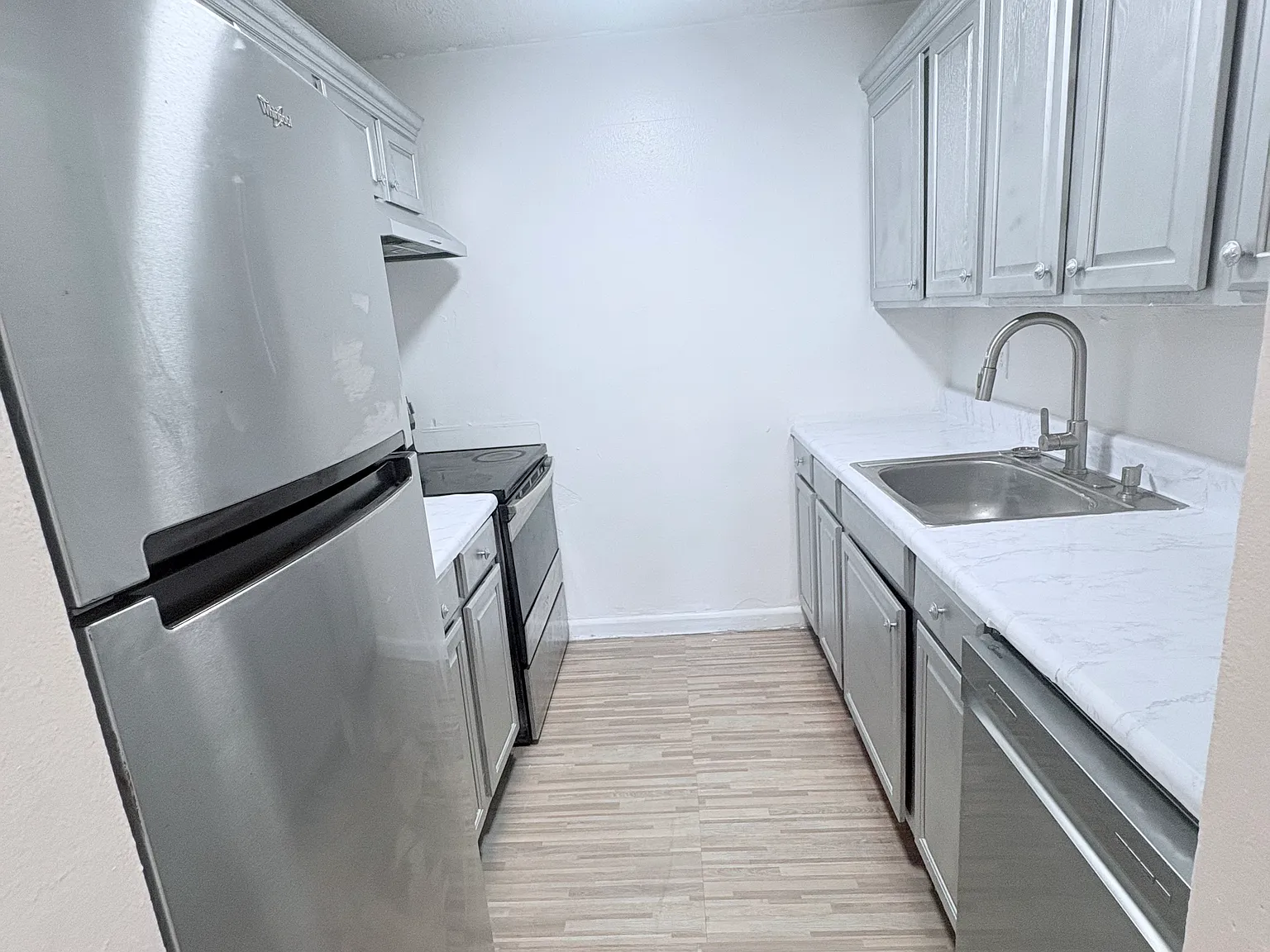 2440 NW 39th Way — Photo 3