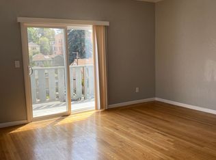 71 Pearl St APT 10, Oakland, CA 94611