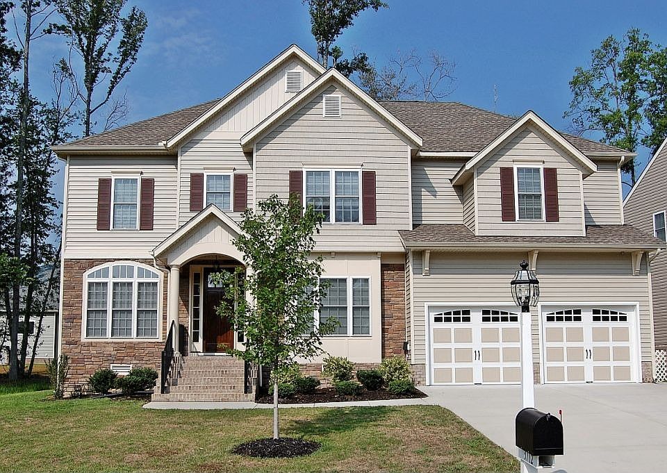 2nd image of 3712 Wivenhall Dr