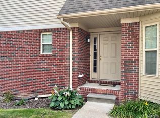 19541 Heiden Dr, Romulus, MI 48174