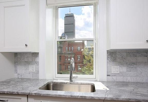 5th image of 341 Marlborough St APT 4