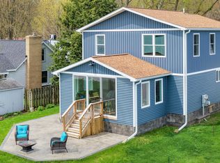 8125 W Long Lake Dr, Kalamazoo, MI 49048