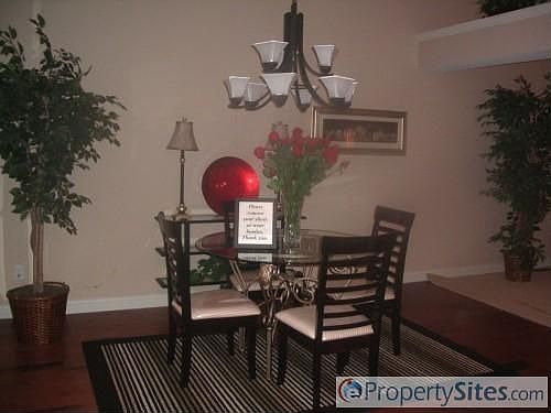 4th image of 3205 Belmont Pl