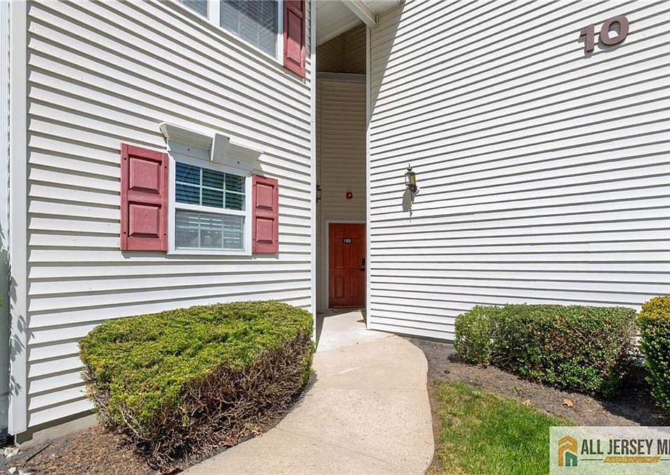 1109 Morning Glory Dr, Monroe Township, NJ 08831 | MLS #2661563M