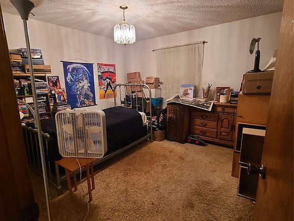 3rd image of 327 Arcadia Ln
