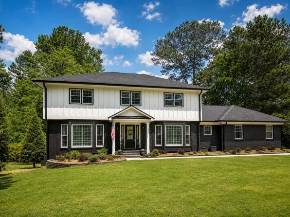 3265 Indian Hills Dr, Marietta, GA 30068