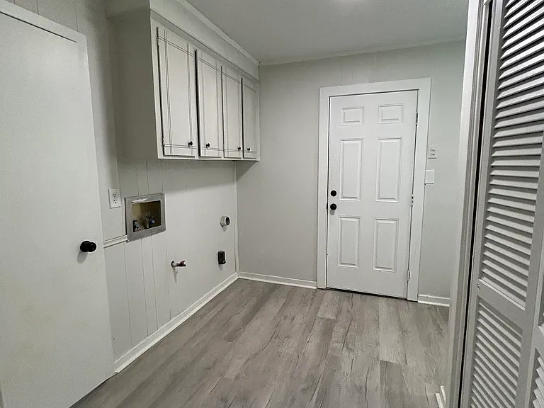 1876 Teakwood Dr — Photo 5