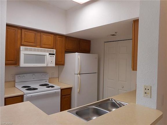 4th image of 15585 Ocean Walk Cir APT 105