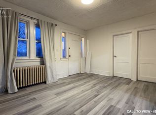 200 Chaffey St #1, Welland, ON L3B 2Y5