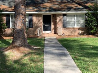 1004 Dean Dr, Waycross, GA 31501
