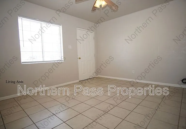 7309 Alameda Ave #B — Photo 2