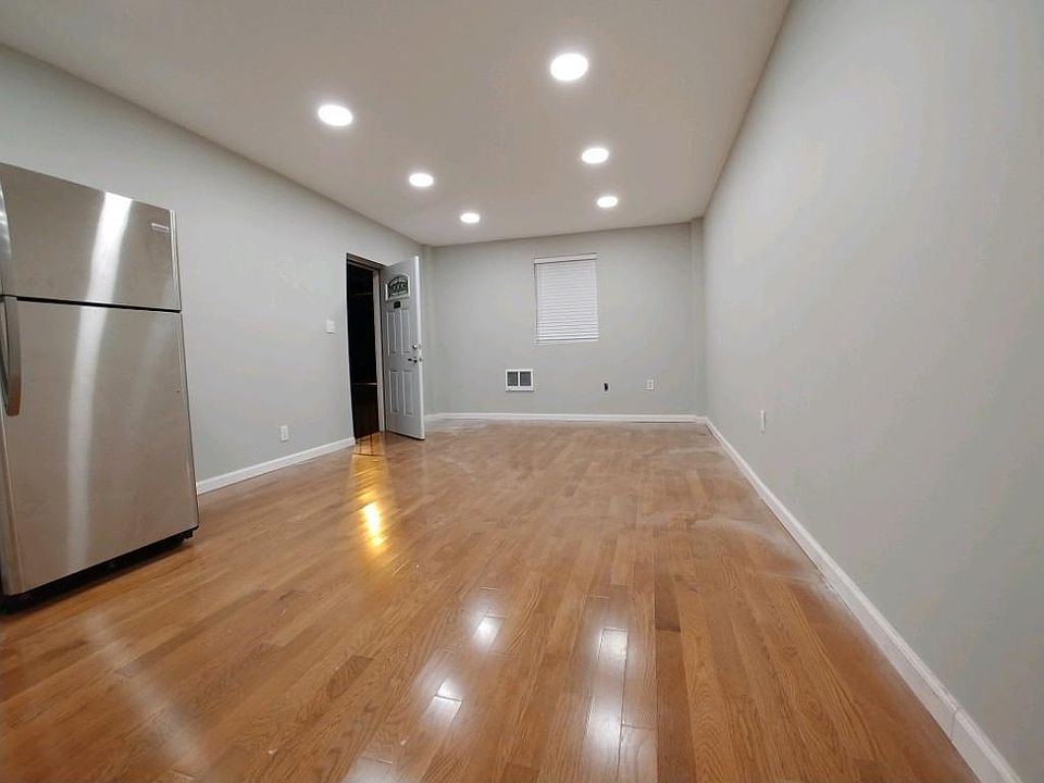 2nd image of 5001 Ditman St #3