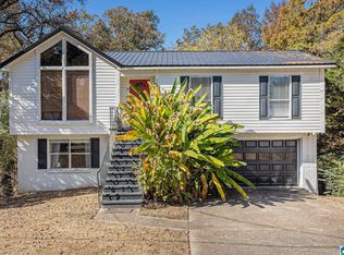 1802 Valley Run Cir, Birmingham, AL 35235