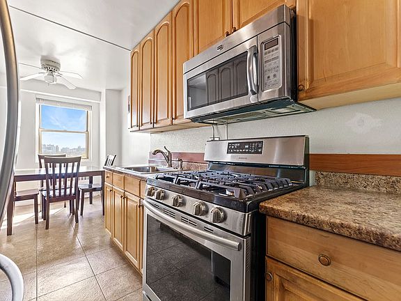 3rd image of 2475 W 16th St APT 9E