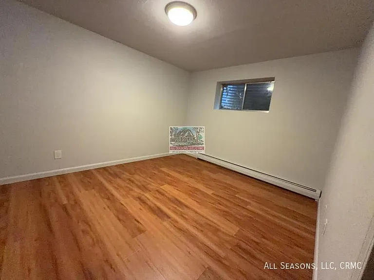 2921 Main St — Photo 16