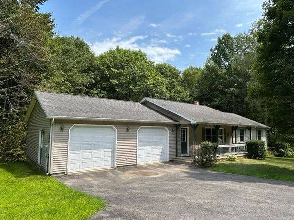 29 Blue Ridge Drive E, Sidney, ME 04330