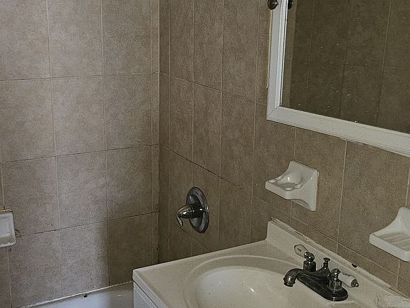 2nd image of 169-04 88th Ave #4D