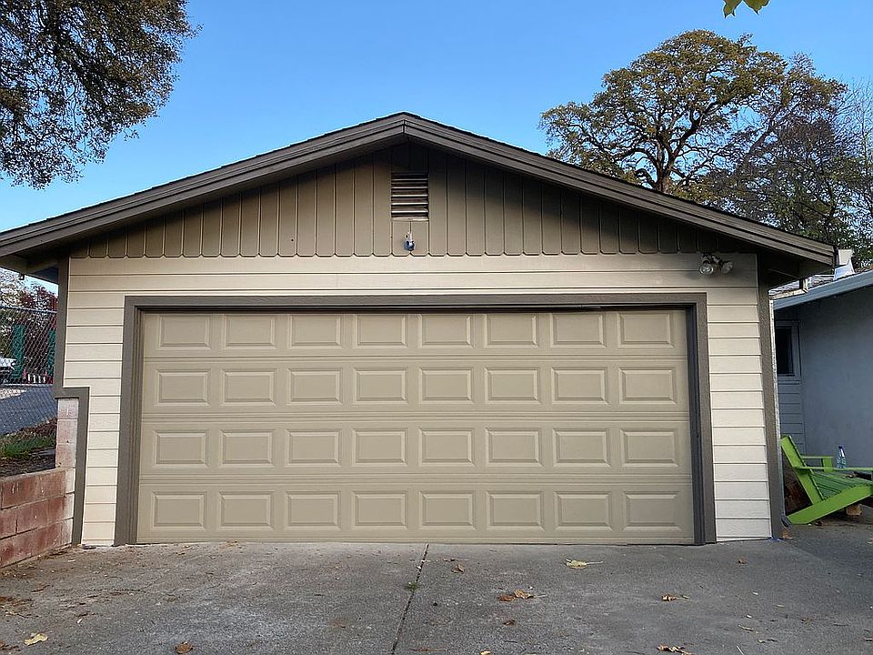 2nd image of 480 3rd St