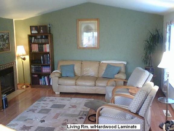 Living Rm. w/Venetian Plaster