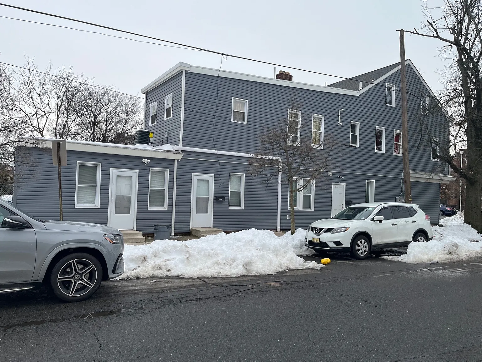 1 bed, 1100 sqft, $1,400 — Photo 1