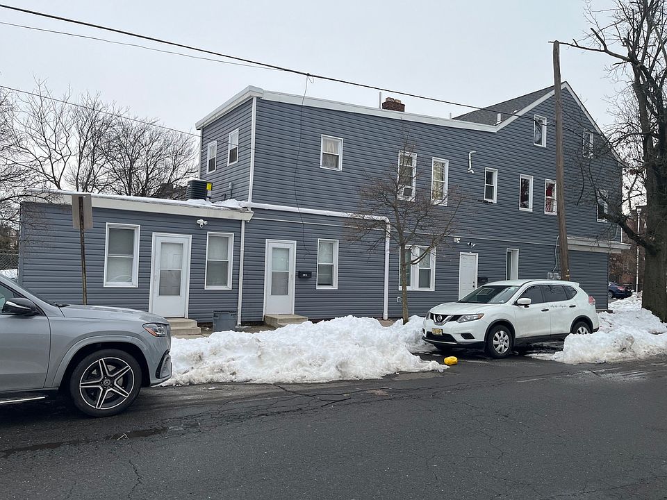 1st image of 102 Cuyler Ave #1
