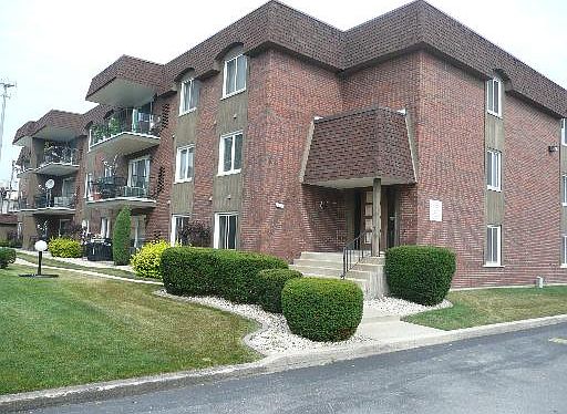 1st image of 9450 S Greenbriar Dr #2C1
