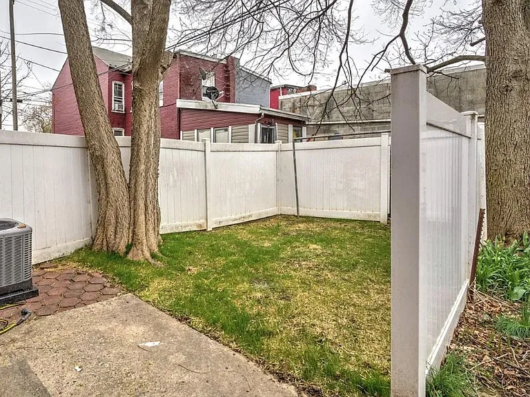 34 W New St — Photo 24