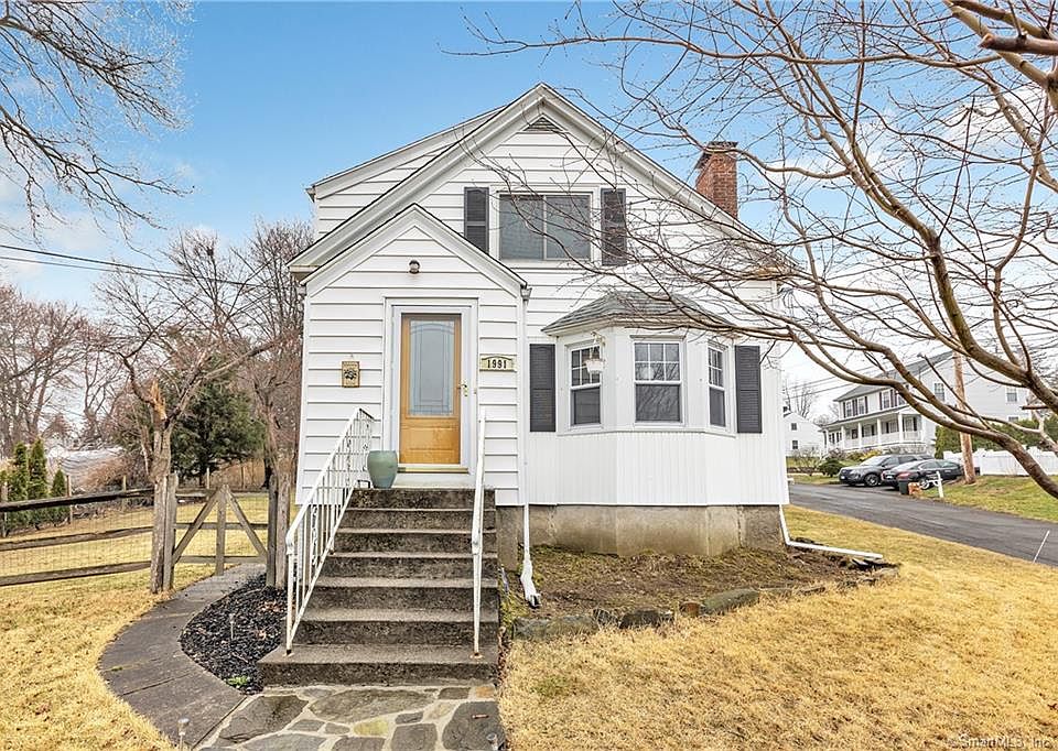 1991 Nichols Ave Stratford Ct 06614 Mls 170382526 Zillow