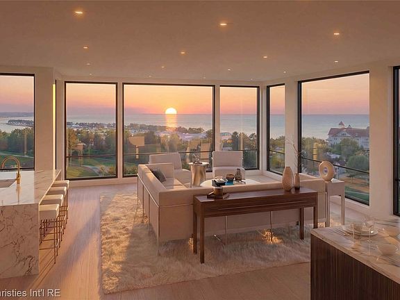 4th image of 3575 Charlevoix Ave #31