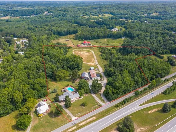 326 Litwin Dr, Thomasville, NC 27360