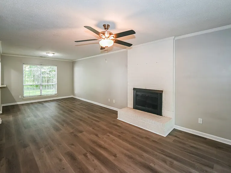 100 Bath Cir — Photo 5