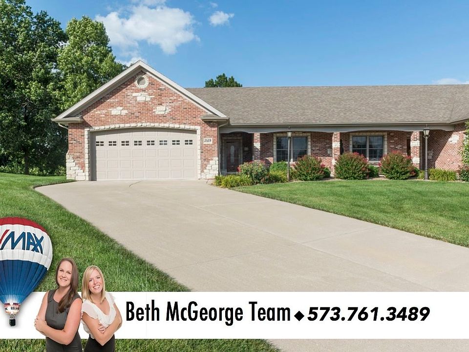 1st image of 2419 Country Club Dr