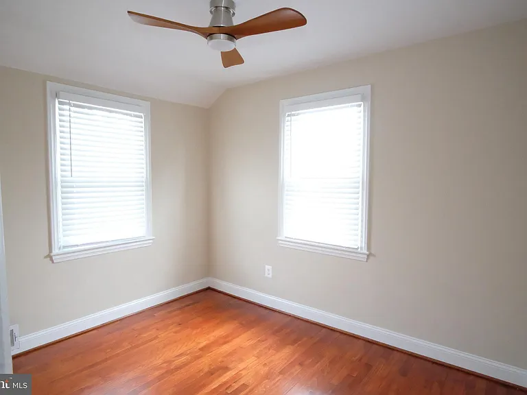 632 Faraday Pl NE — Photo 23