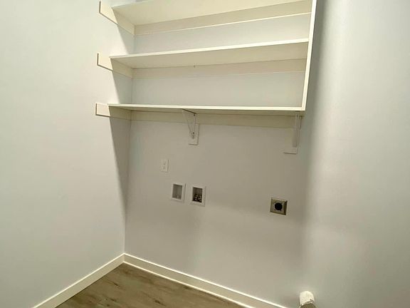 5th image of 208 Birch Ave #208