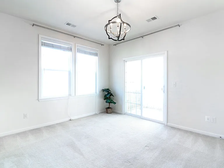 24620 Byrne Meadow Sq #300 — Photo 9