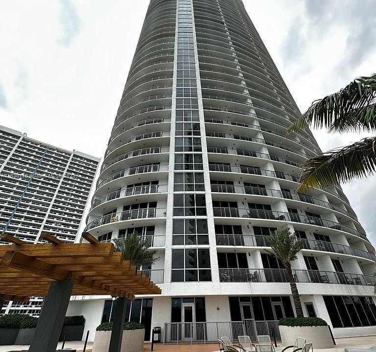1st image of 1750 N Bayshore Dr Unit 171
