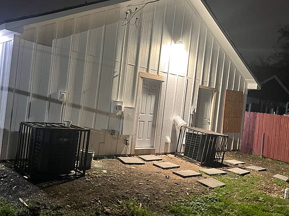 5th image of 1706 S Beckley Ave
