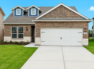 116 Village Ct, Red Oak, TX 75154