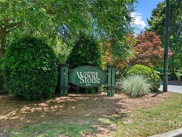 205 Woodstone Dr #17 — Photo 12