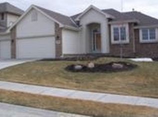 16569 Rosewood St, Omaha, NE 68136