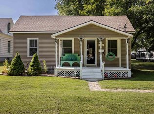 213 Vermont Ave, Holton, KS 66436