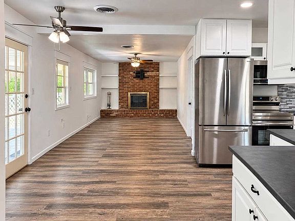 5th image of 4603 SE Ellsworth Cir