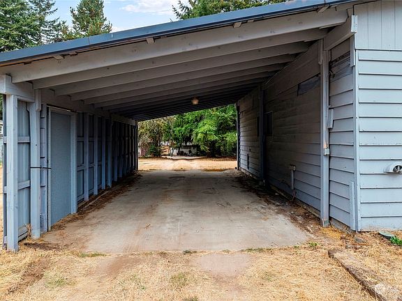5th image of 1380 Whittier Ave SE