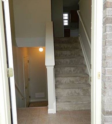 Entry Upper/Lower