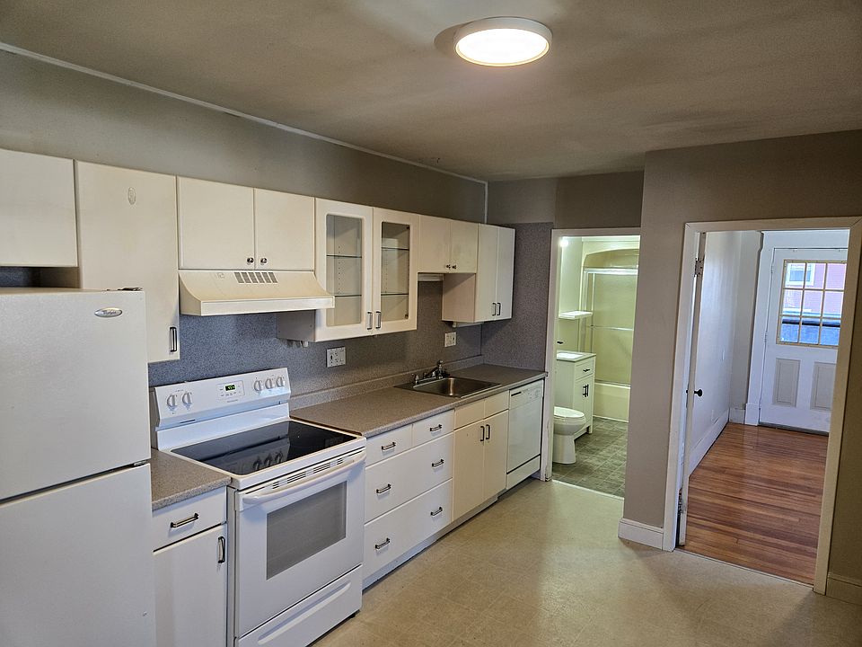 1st image of 46-48 Highland Ave #3R