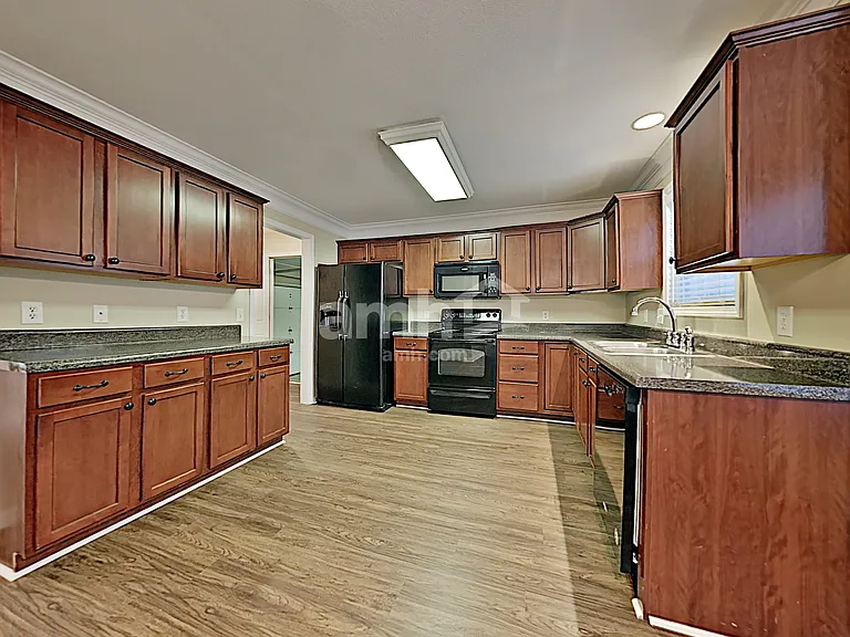 3132 Champions Trail Ln — Photo 3